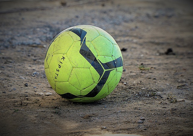 且在陣容調 且在陣容調